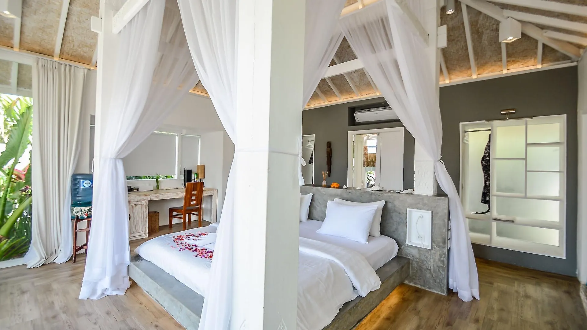 Mahi Mahi Villa & Suites Uluwatu  0*, Uluwatu (Bali)